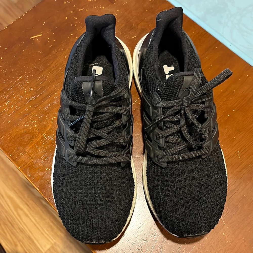 Black ultra boost size 7. Worn 2x